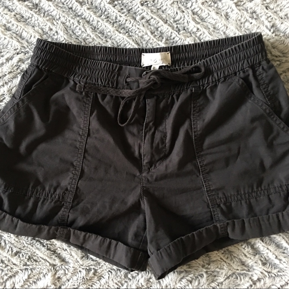 Lou & Grey Casual Drawstring Shorts XS